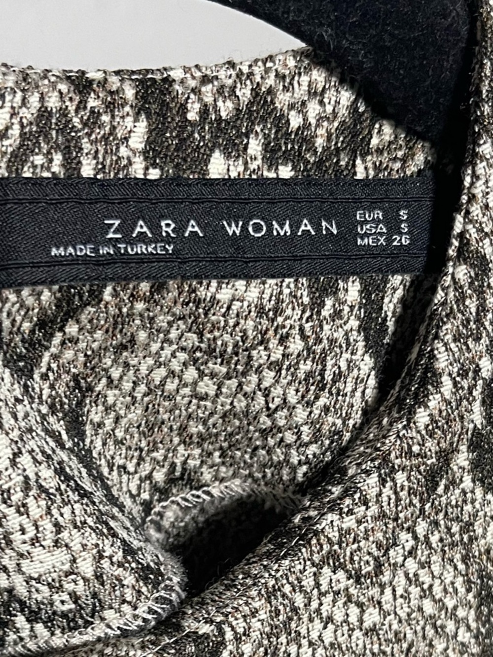 Zara Snake Print Shift Dress Mini Short Sleeve Neutral Animal Print size small - Picture 4 of 6